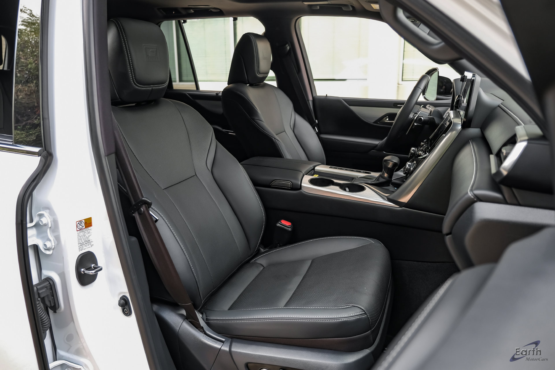 Used 2026 Lexus LX 600 F Sport w/ Accessory Package (Z1) AWD/4WD image 49