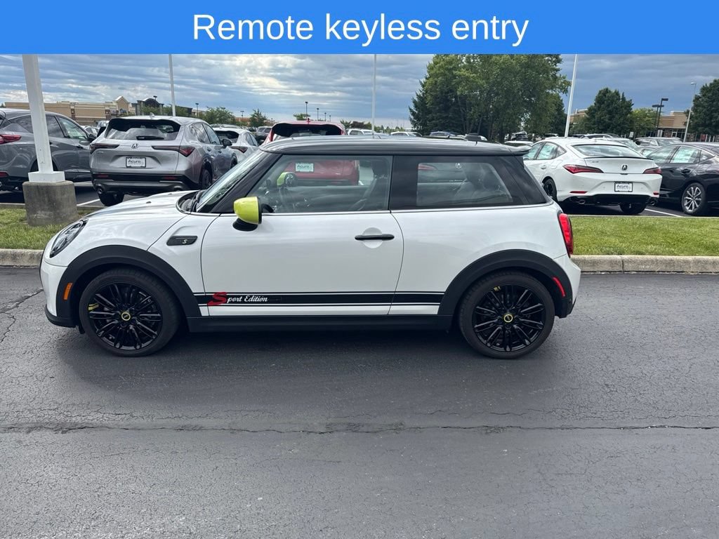 Used 2024 MINI Cooper SE FWD image 4