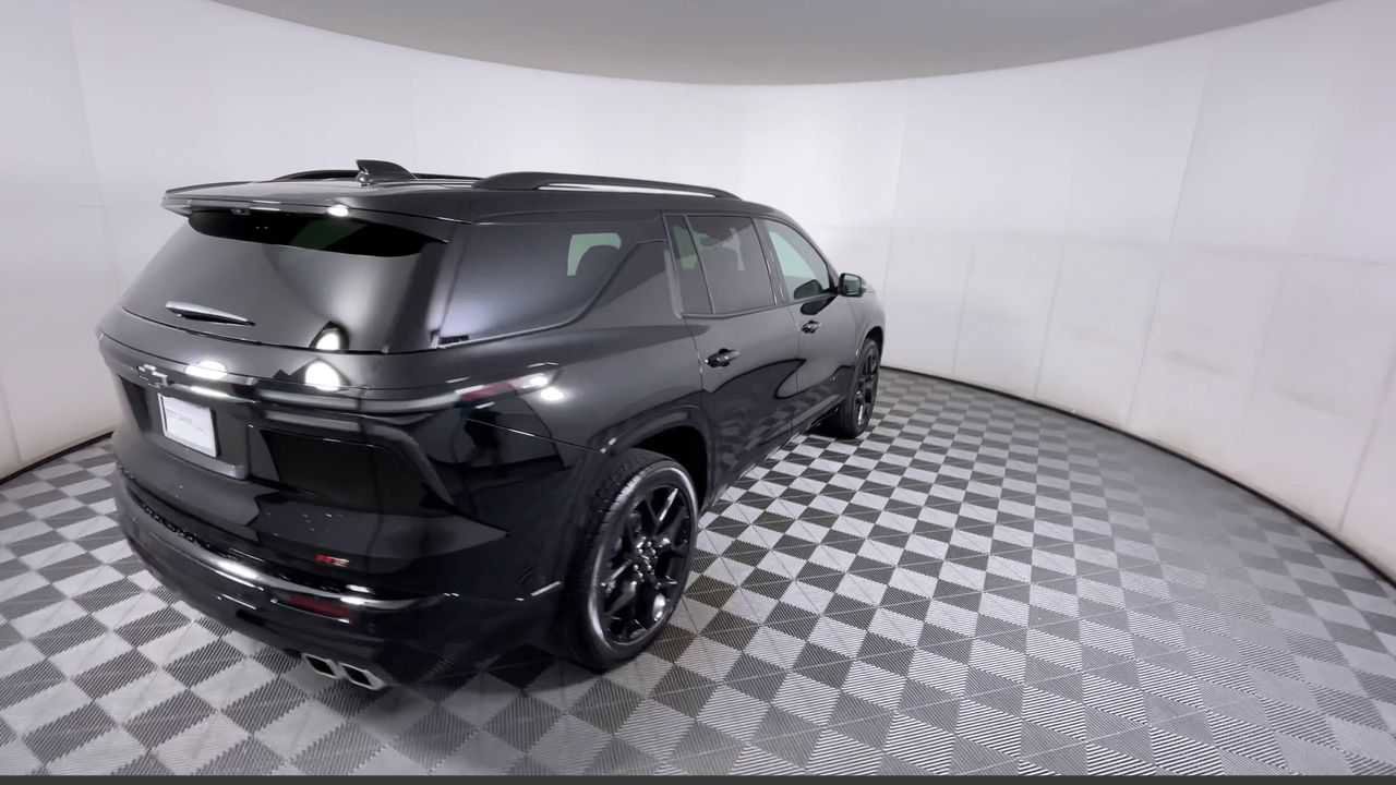New 2026 Chevrolet Traverse RS w/ LPO, Floor Liner Package image 10