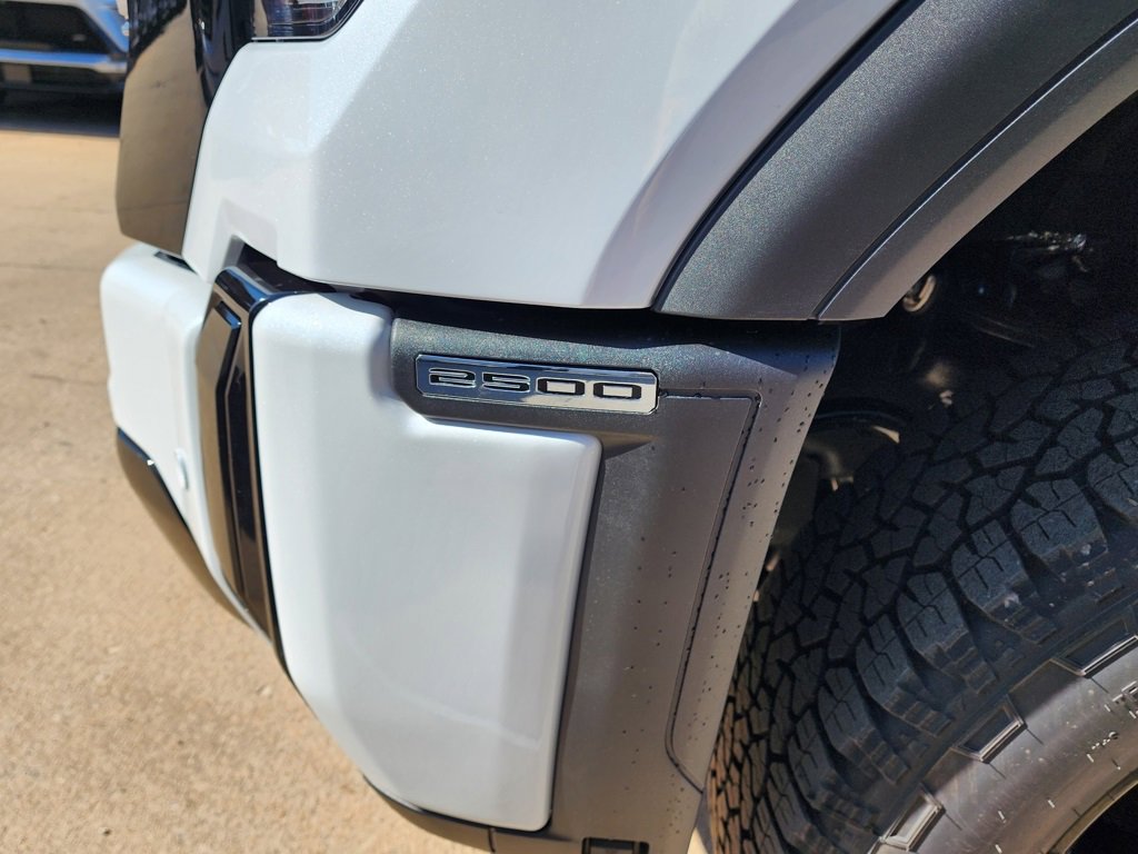 New 2026 GMC Sierra 2500 Denali Ultimate image 11