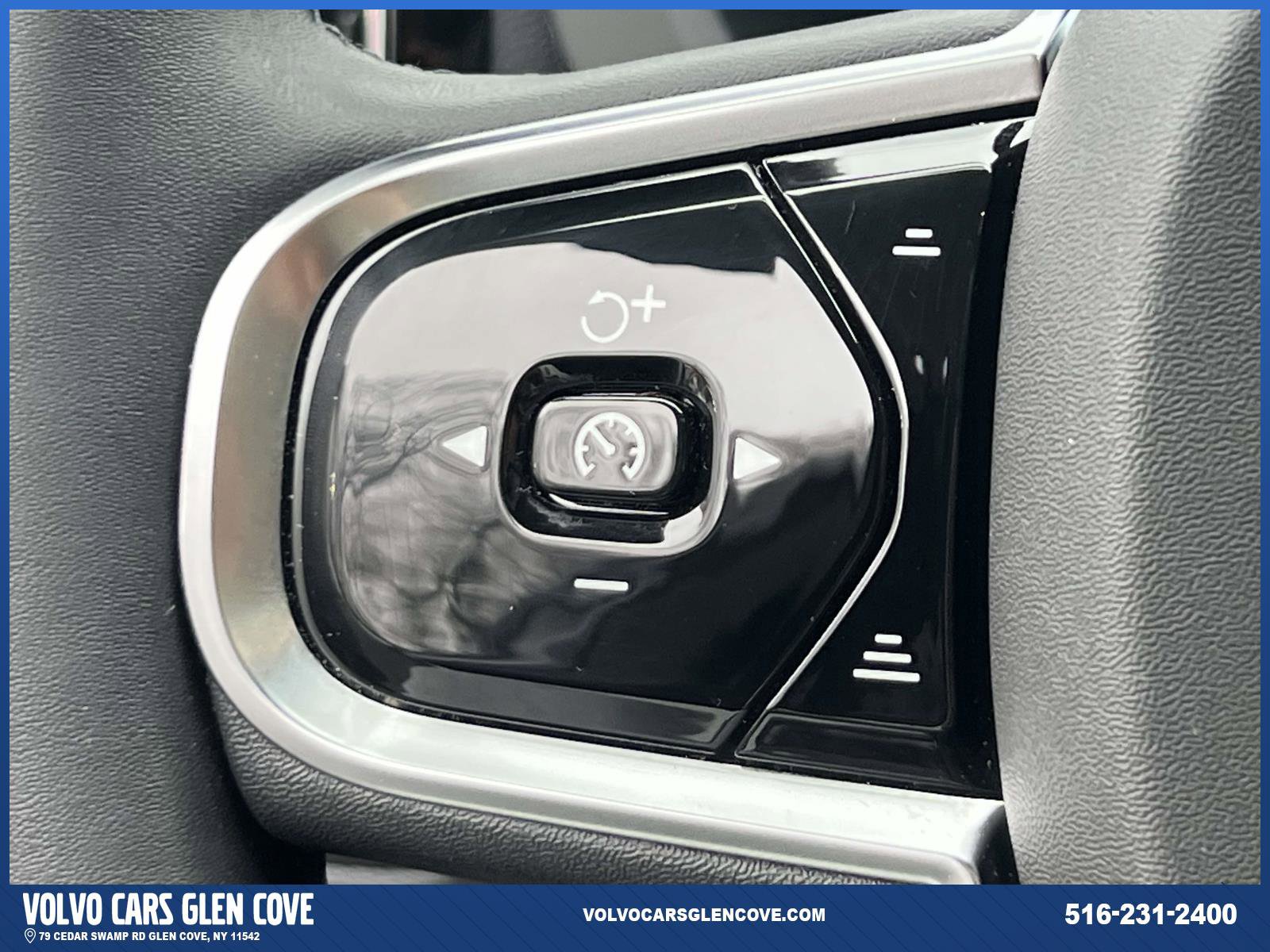 Used 2024 Volvo XC60 B5 Plus w/ Protection Package Premier image 21