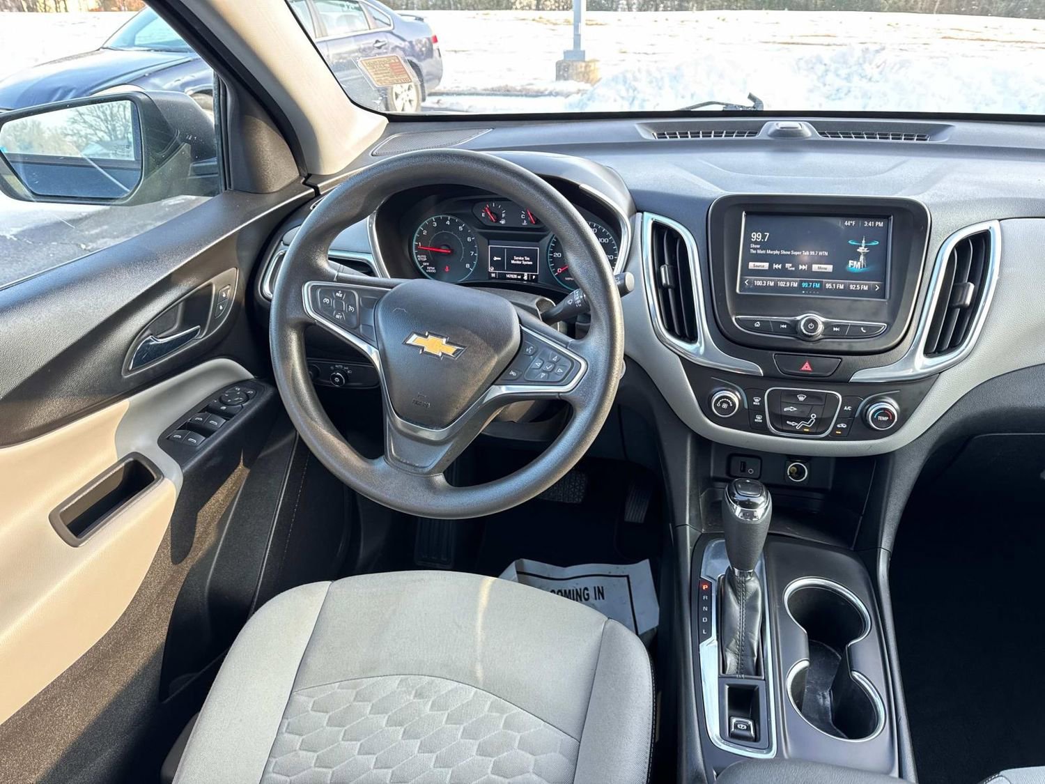 Used 2018 Chevrolet Equinox LS image 17