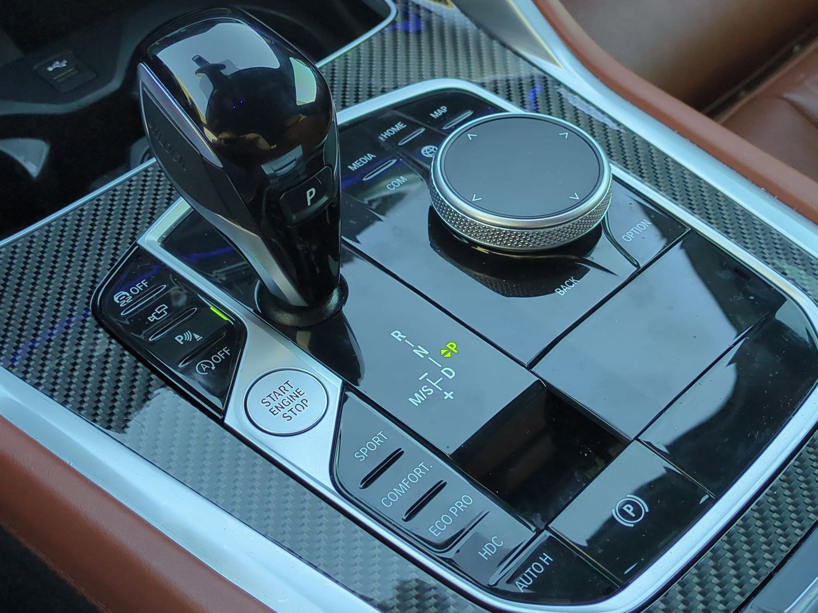 Used 2023 BMW X6 M50i w/ Parking Assistance Package image 25