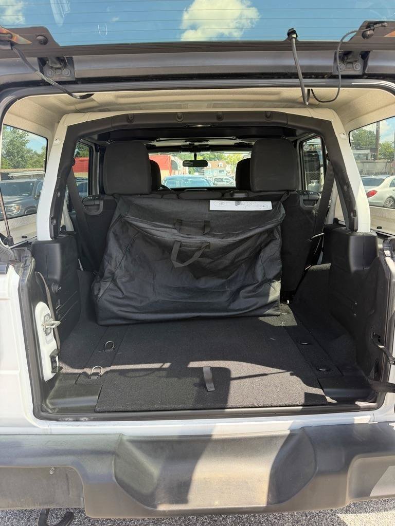Used 2018 Jeep Wrangler Unlimited Sport S AWD/4WD image 4