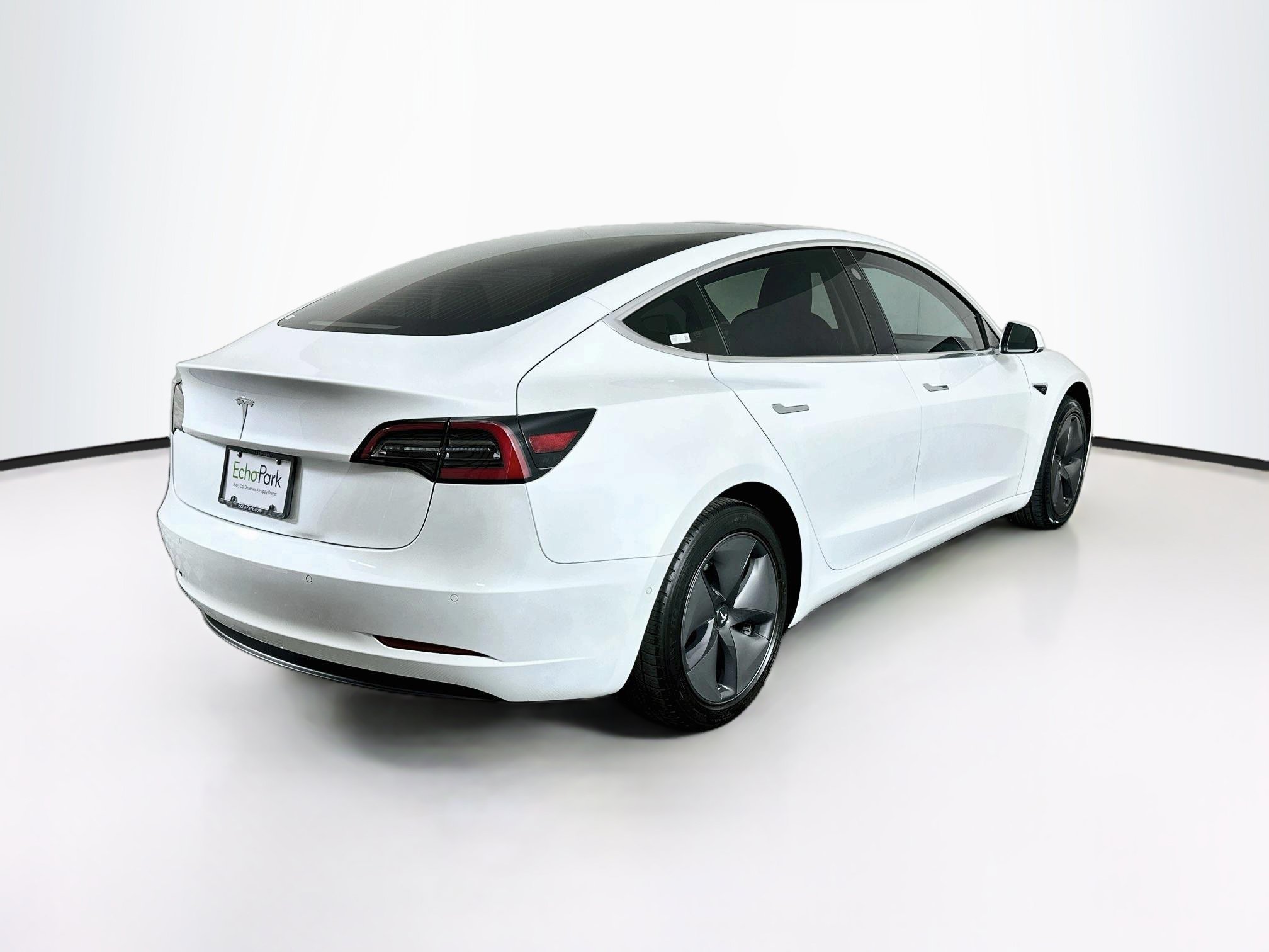 Used 2020 Tesla Model 3 Standard Range Plus RWD image 9