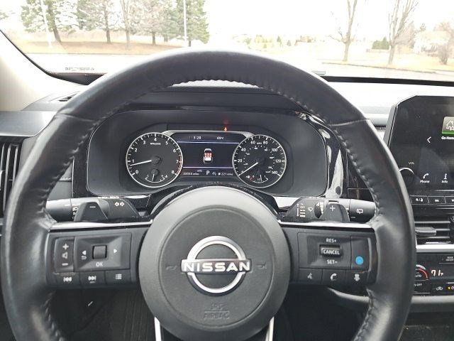 Used 2023 Nissan Pathfinder SL image 21