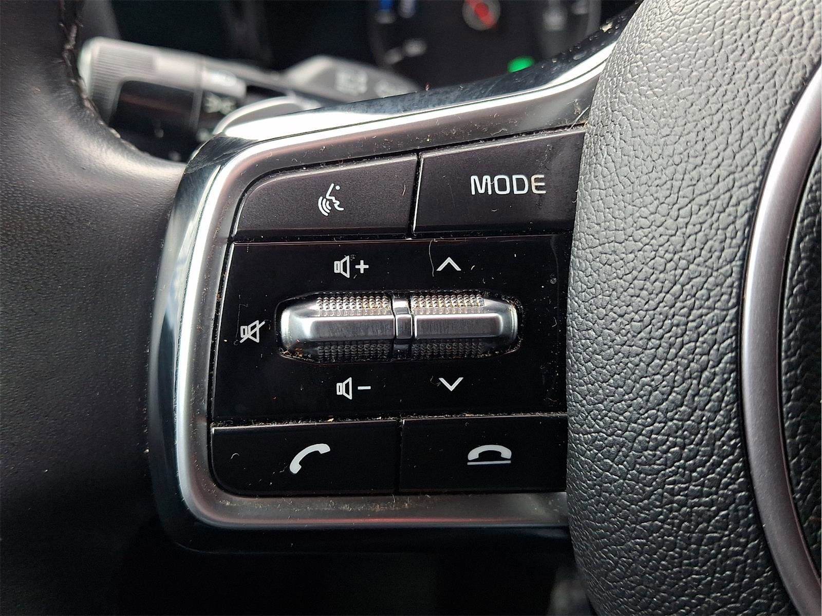 Used 2023 Kia Sorento EX image 19