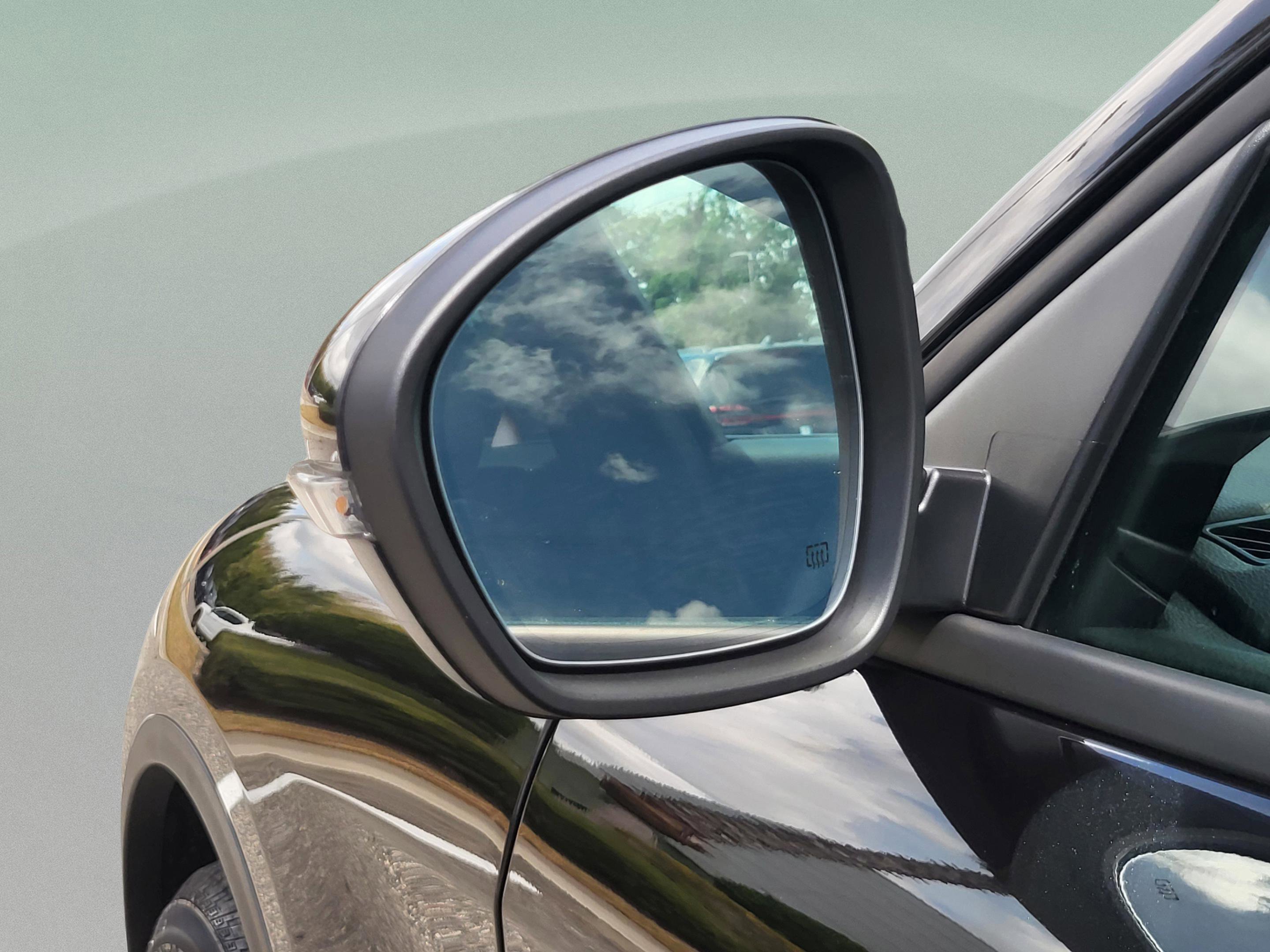 Used 2024 Alfa Romeo Stelvio Sprint image 27