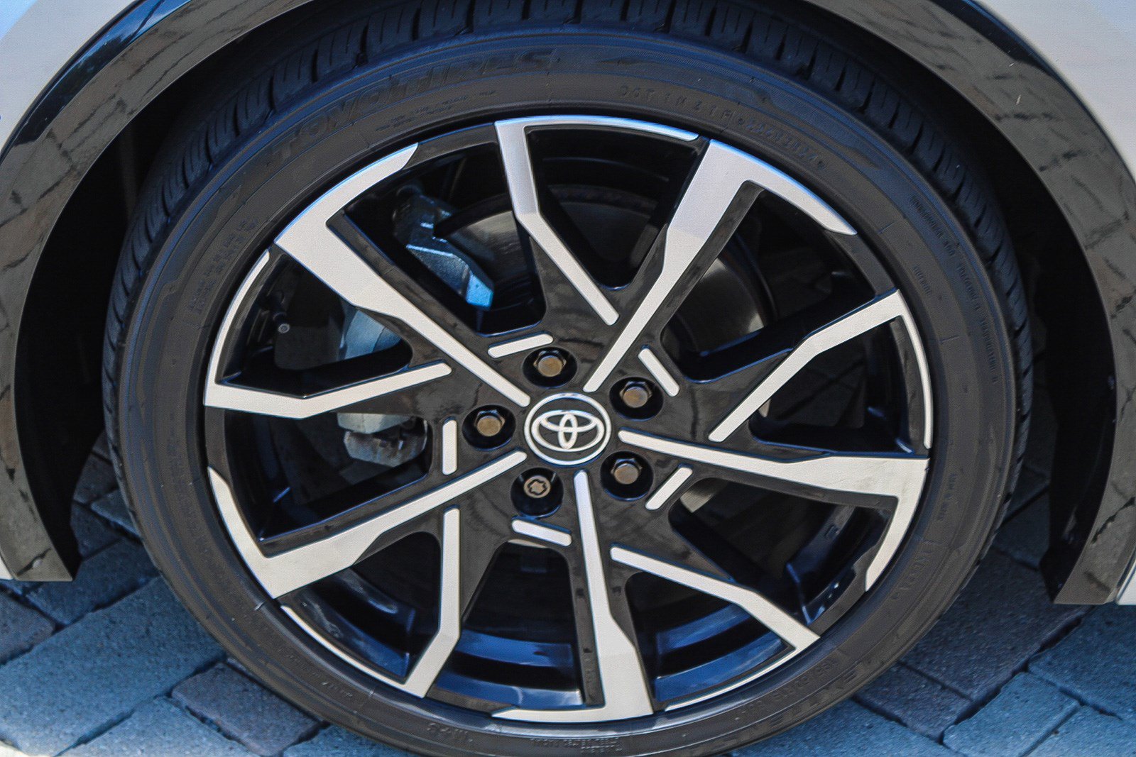 Certified 2024 Toyota Prius Prime FWD image 13