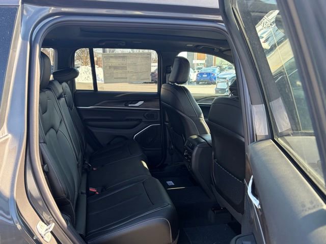 New 2026 Jeep Grand Cherokee Limited w/ Limited Altitude Package image 31