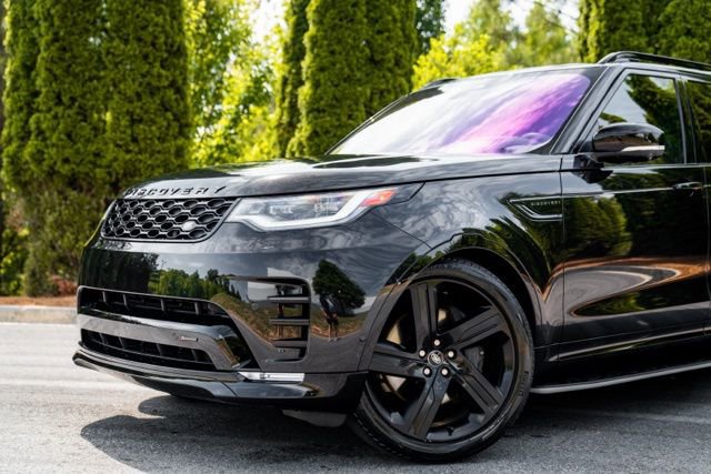 Used 2023 Land Rover Discovery HSE R-Dynamic AWD/4WD image 3