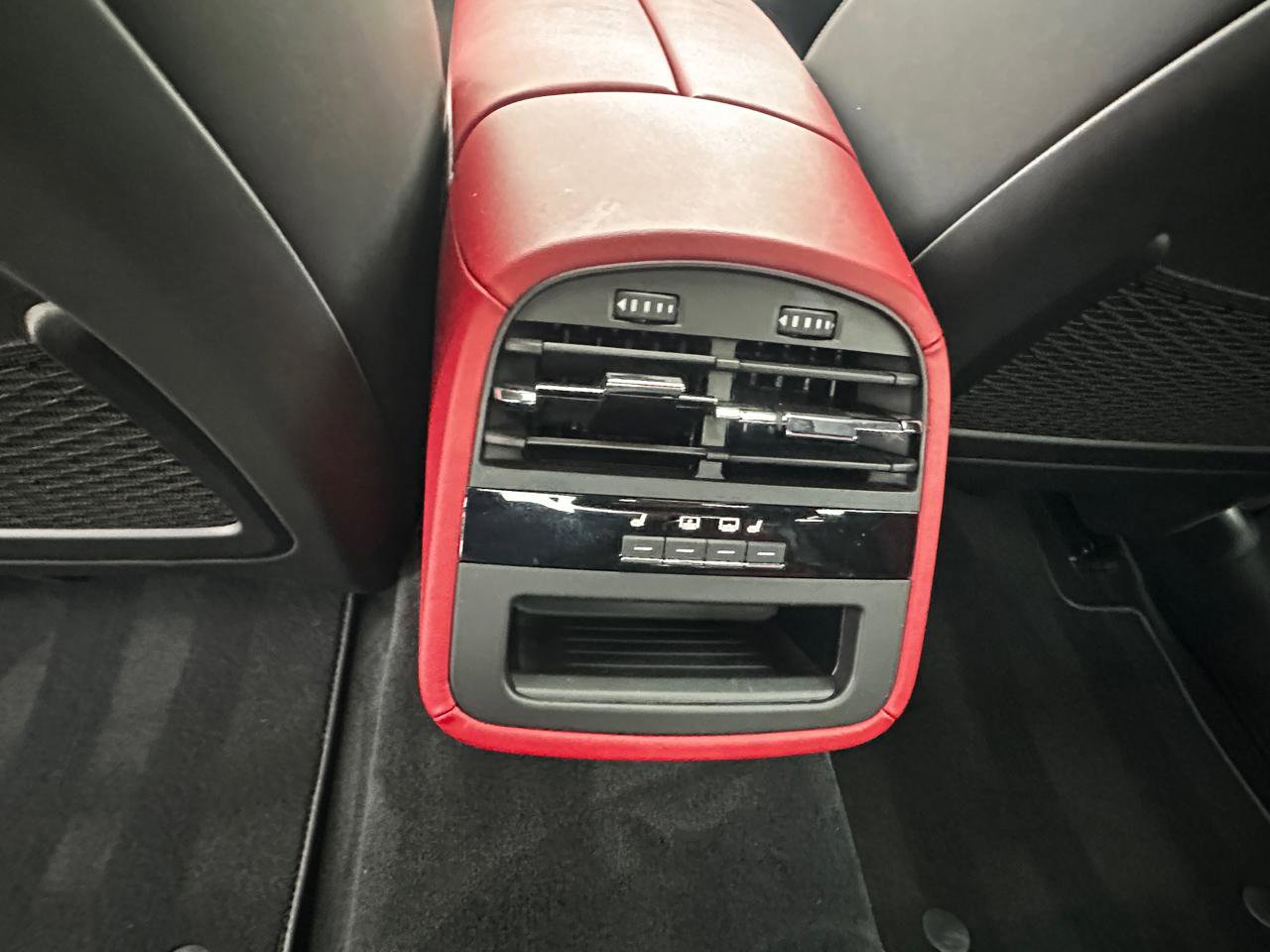 Used 2020 Maserati Quattroporte S GranSport Q4 image 23