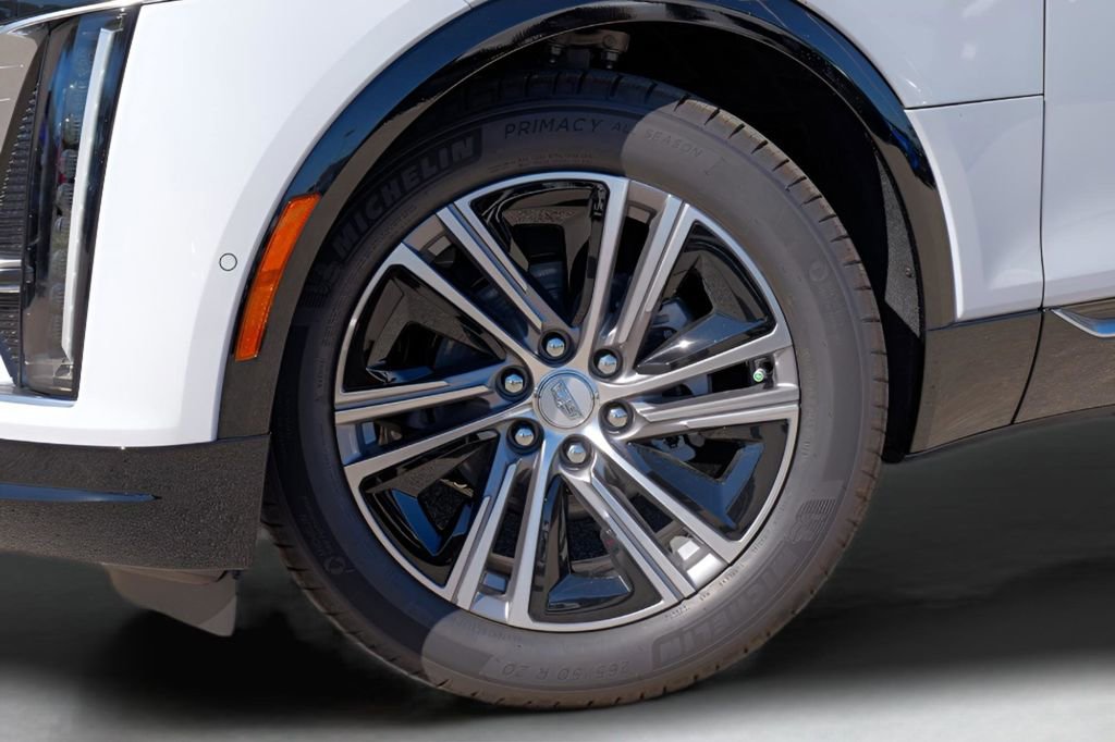 New 2026 Cadillac Lyriq Luxury w/ LPO, Floor Liner Package image 2
