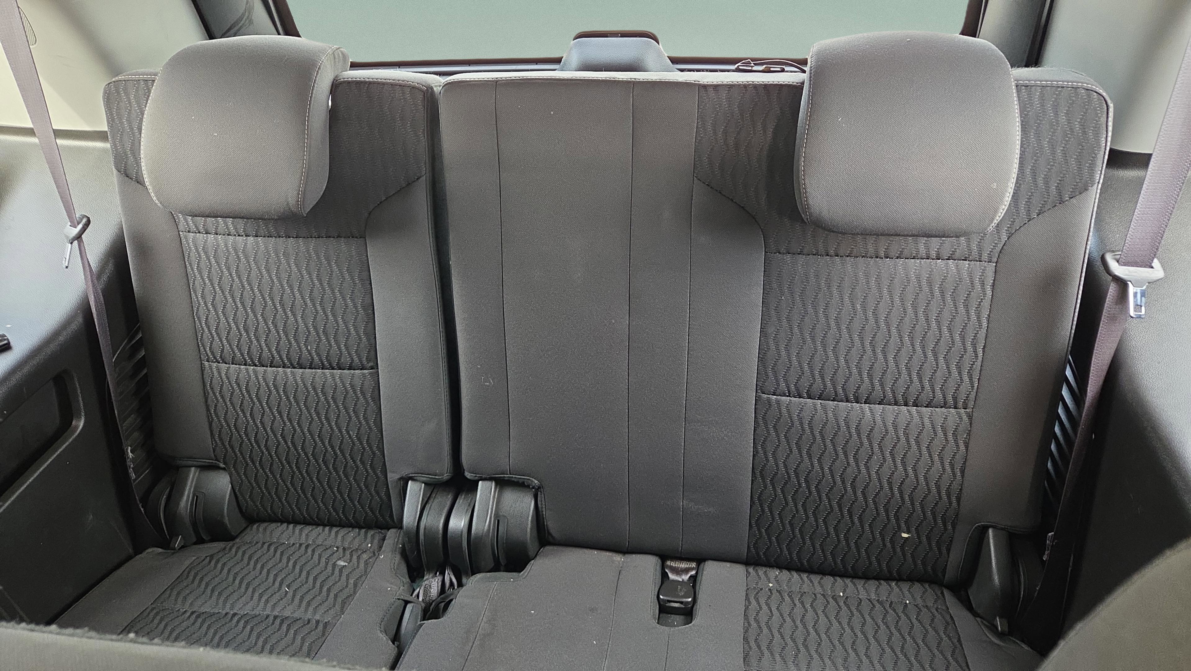 Used 2015 GMC Yukon SLE RWD image 11