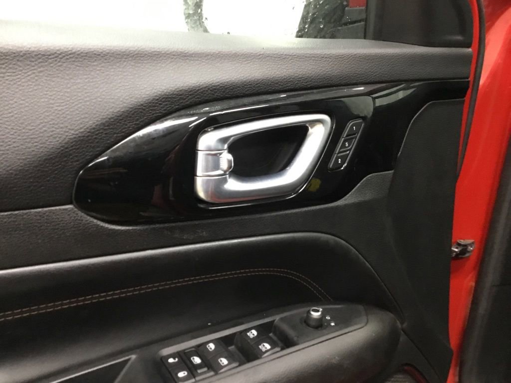 Used 2022 Jeep Compass Limited w/ (RED) Package image 7
