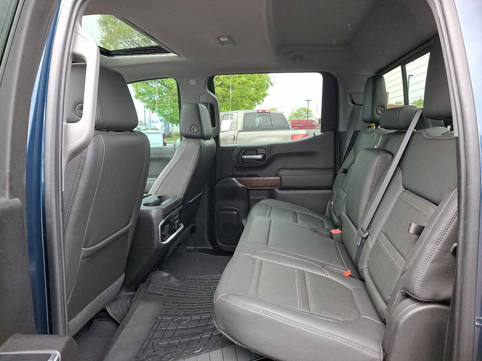 Used 2019 GMC Sierra 1500 Denali w/ Denali Ultimate Package AWD/4WD image 10