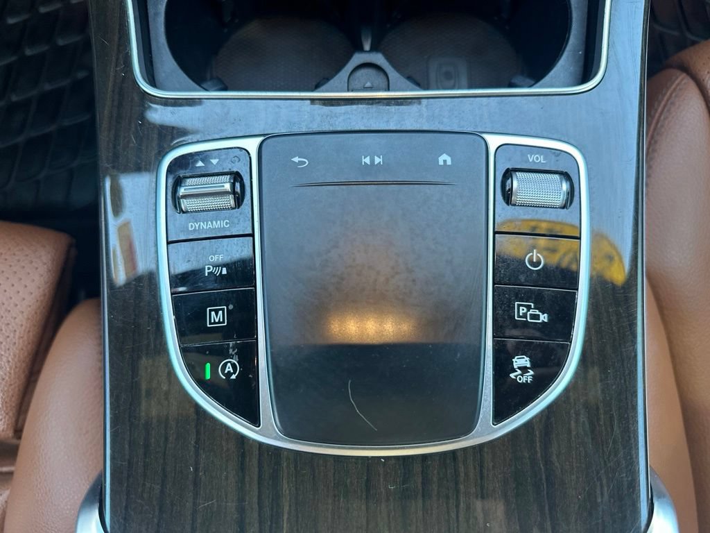 Used 2021 Mercedes-Benz GLC 300 4MATIC image 22