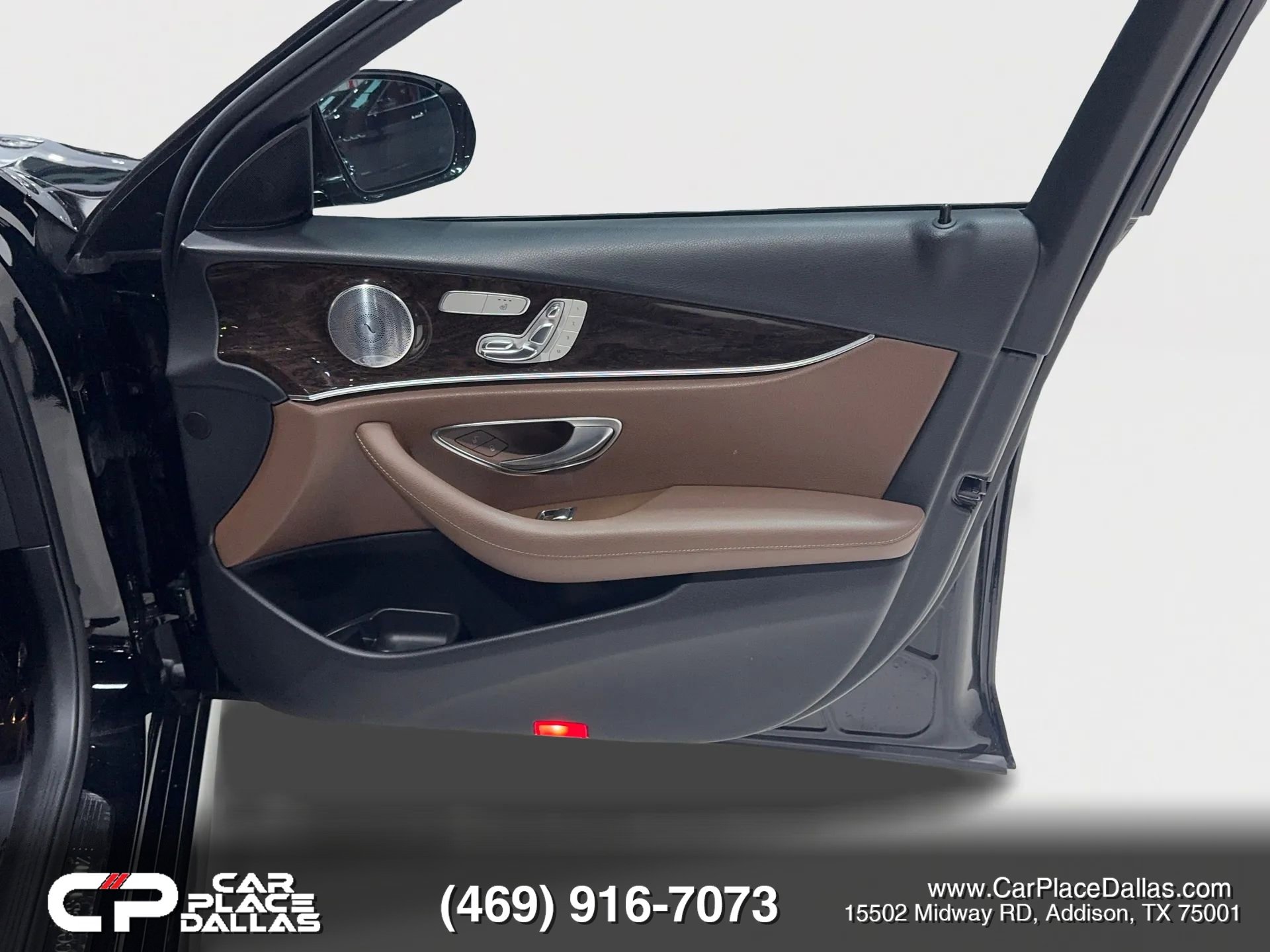 Used 2018 Mercedes-Benz E 300 image 24