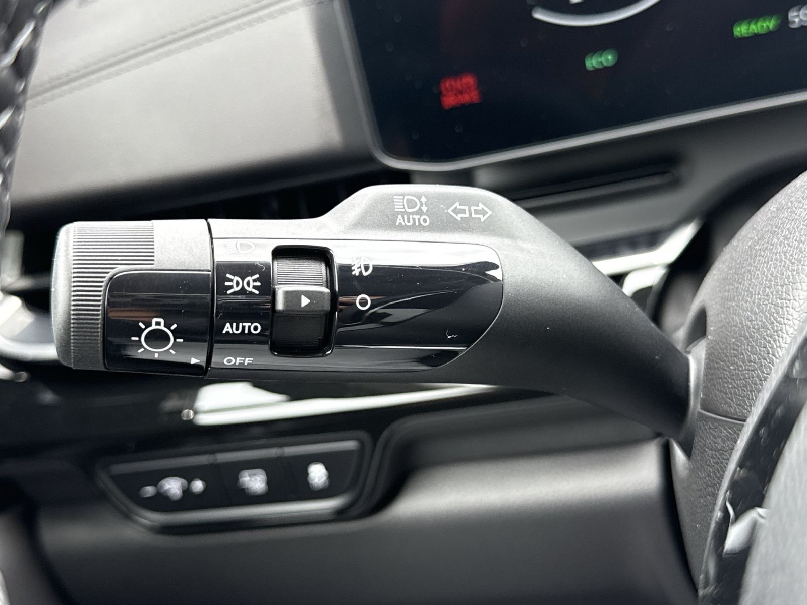 New 2026 Kia Carnival SX Prestige FWD image 32