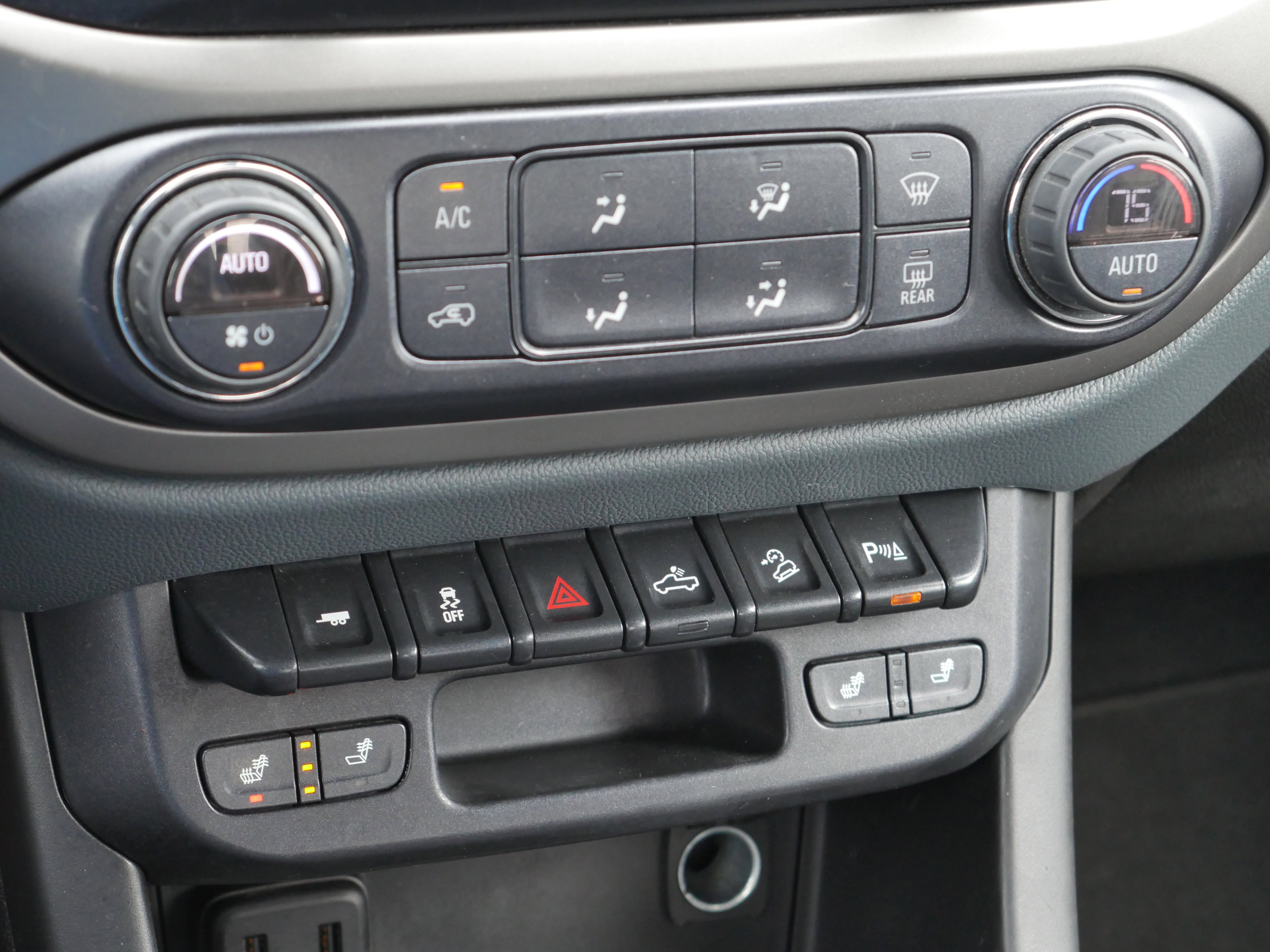 Used 2020 Chevrolet Colorado Z71 image 15