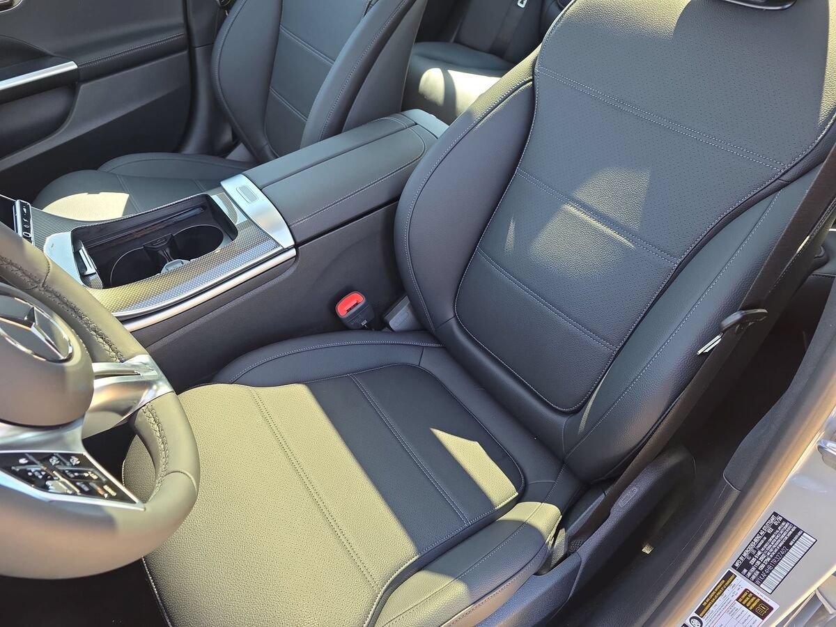 New 2026 Mercedes-Benz C 300 4MATIC Sedan image 15