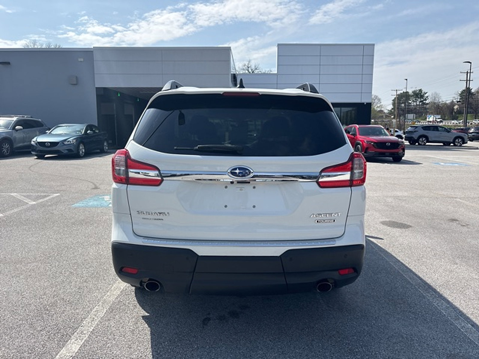 Used 2019 Subaru Ascent Touring w/ Popular Package #2 AWD/4WD image 6