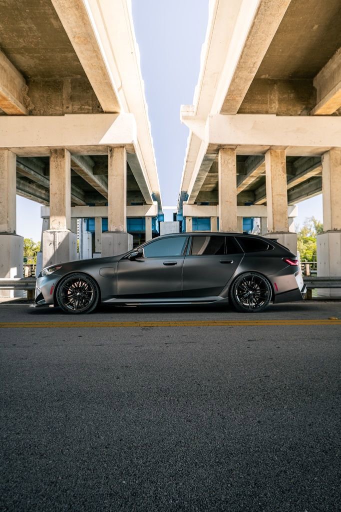 Used 2026 BMW M5 Touring w/ M Driver's Package image 4