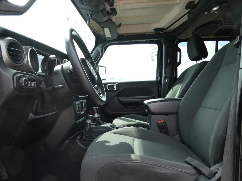 Used 2018 Jeep Wrangler Unlimited Sport AWD/4WD image 20