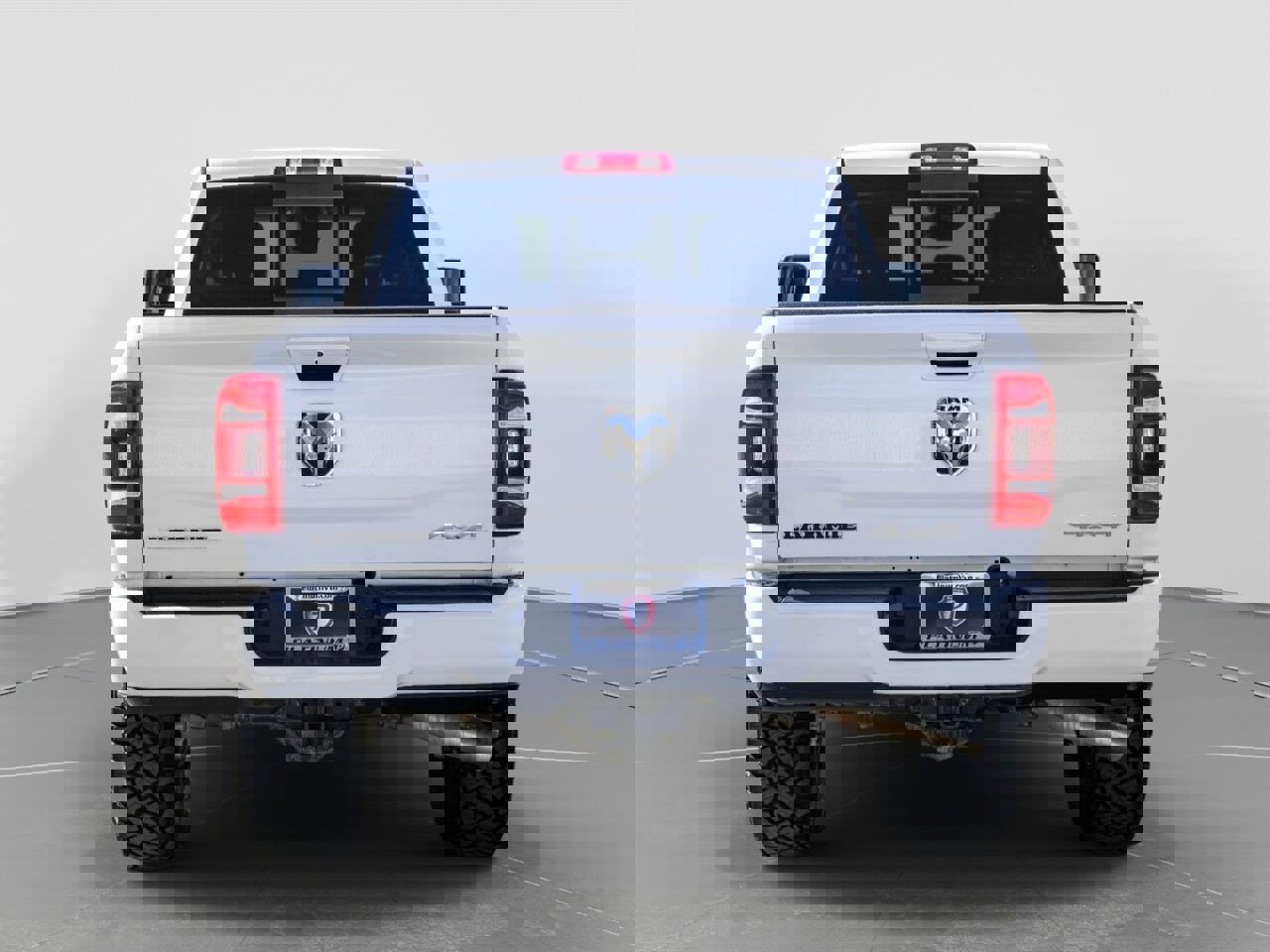 Used 2024 RAM 2500 Laramie w/ Safety Group image 8