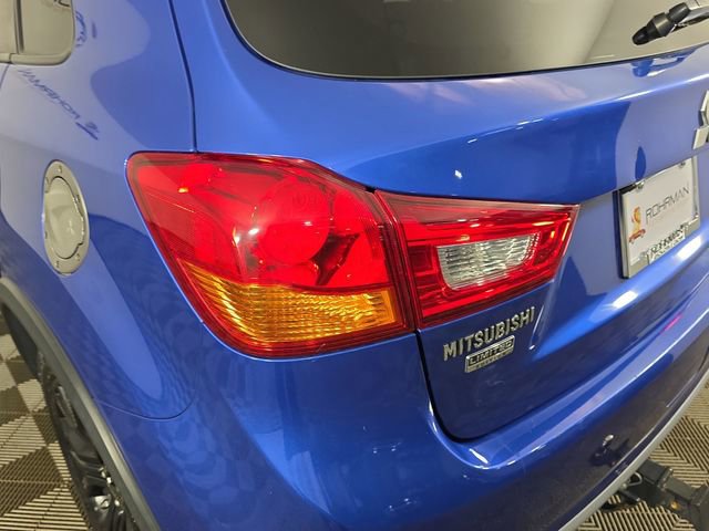 Used 2017 Mitsubishi Outlander Sport LE AWD/4WD image 35