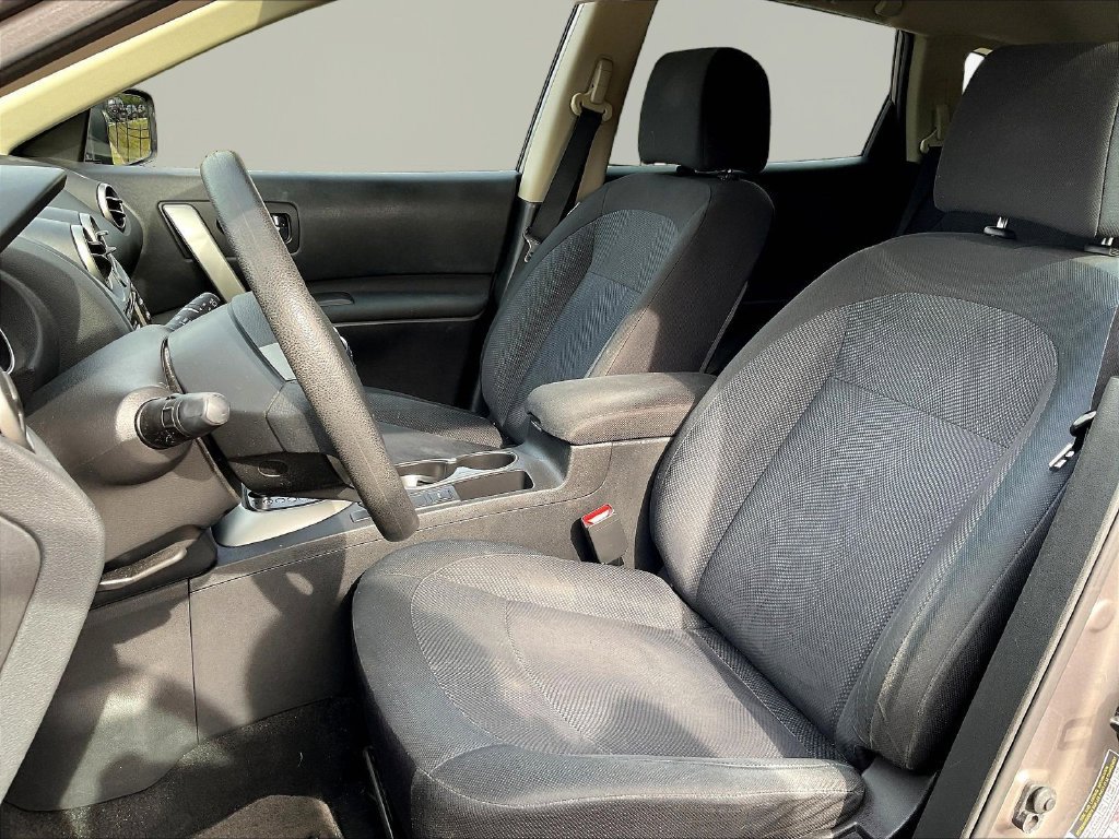 Used 2013 Nissan Rogue S w/ Special Edition Pkg FWD image 22