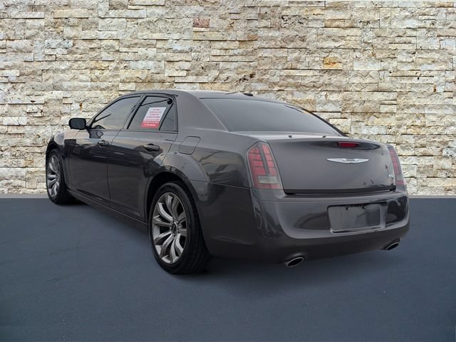 Used 2014 Chrysler 300 S RWD image 4