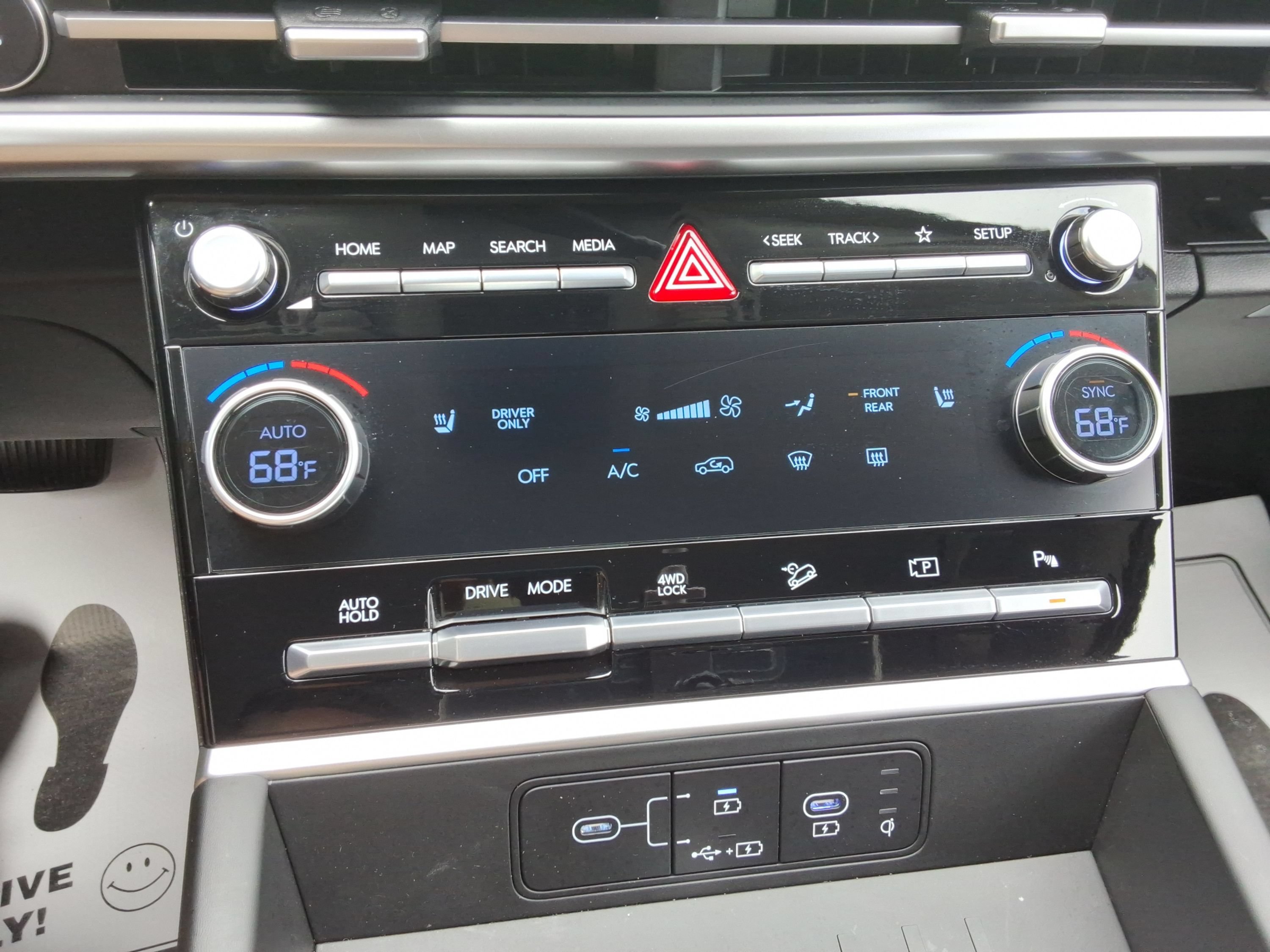 Used 2026 Hyundai Santa Fe SEL AWD/4WD image 17