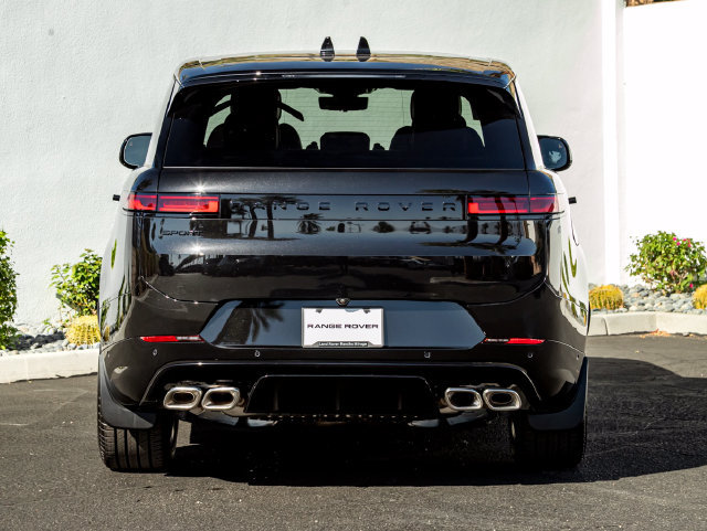 New 2026 Land Rover Range Rover Sport Dynamic SE AWD/4WD image 8