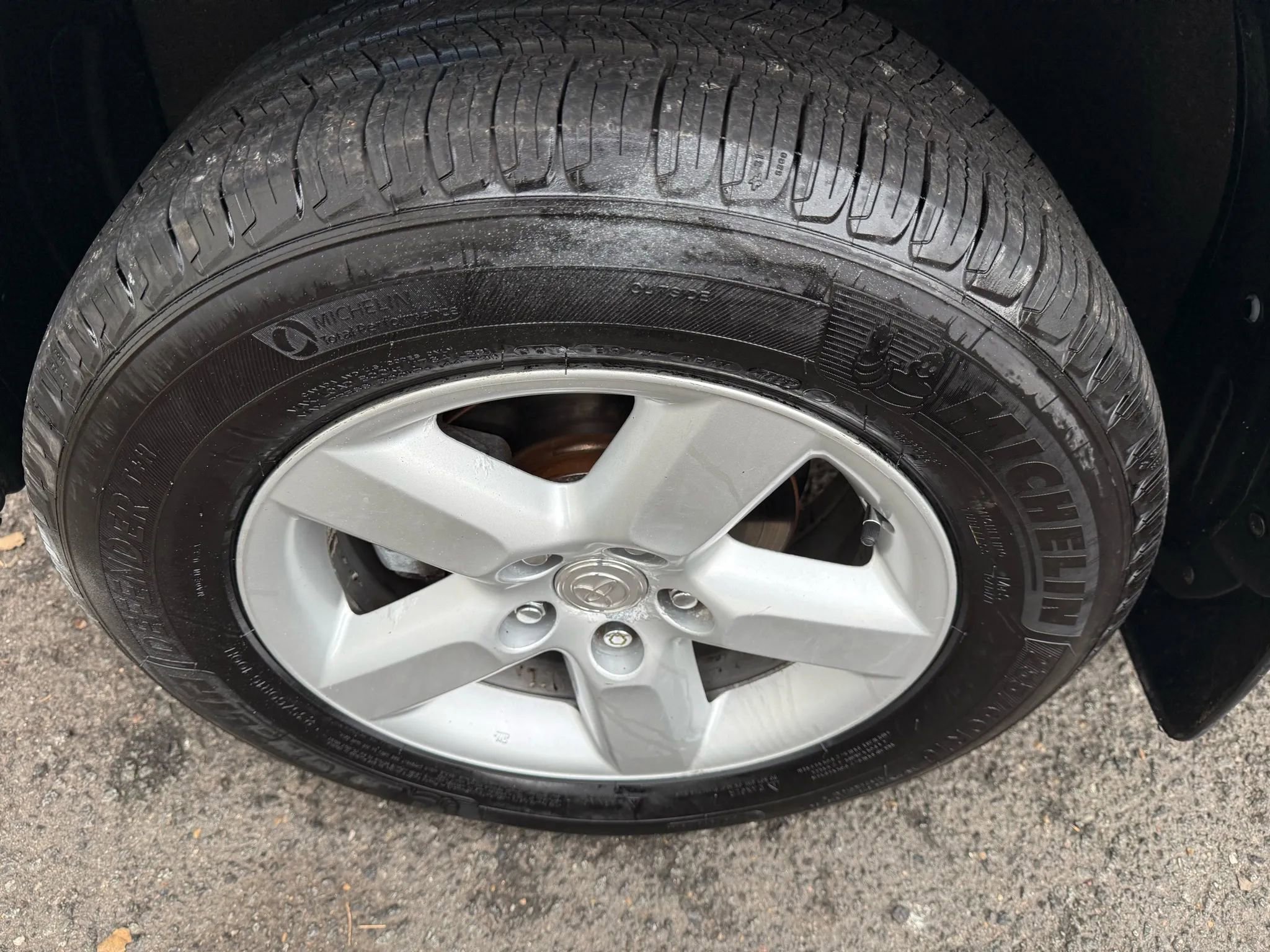 Used 2004 Toyota RAV4 Sport Utility 4D image 37