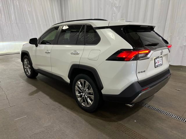 Certified 2022 Toyota RAV4 Limited image 5