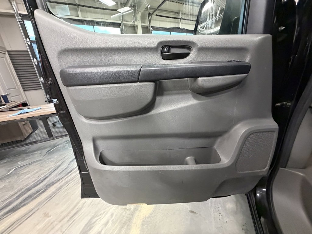 Used 2012 Nissan NV 3500 SV image 42