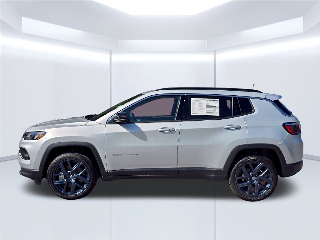 New 2026 Jeep Compass Latitude AWD/4WD image 17