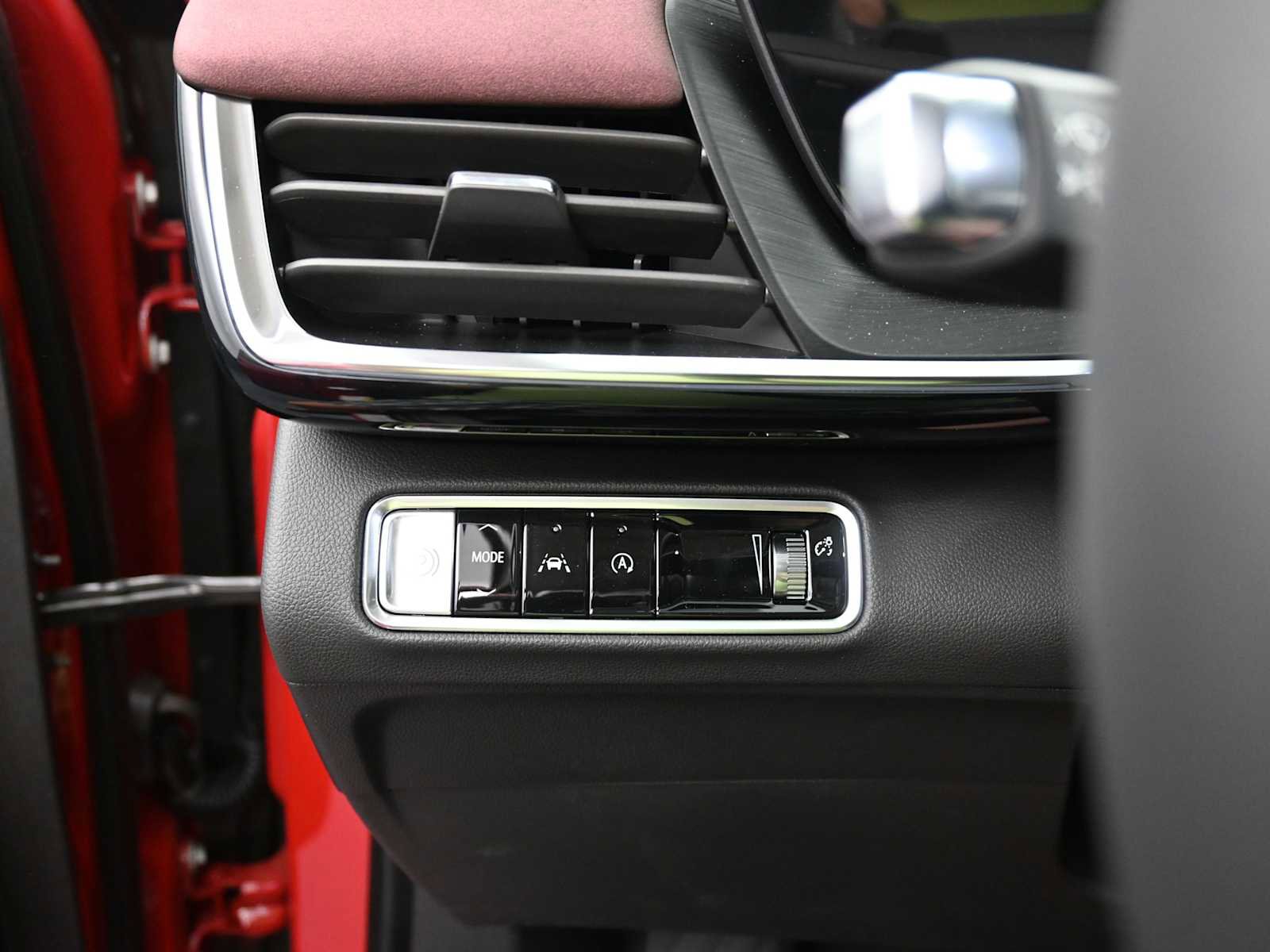 New 2025 Buick Envision Sport Touring image 15