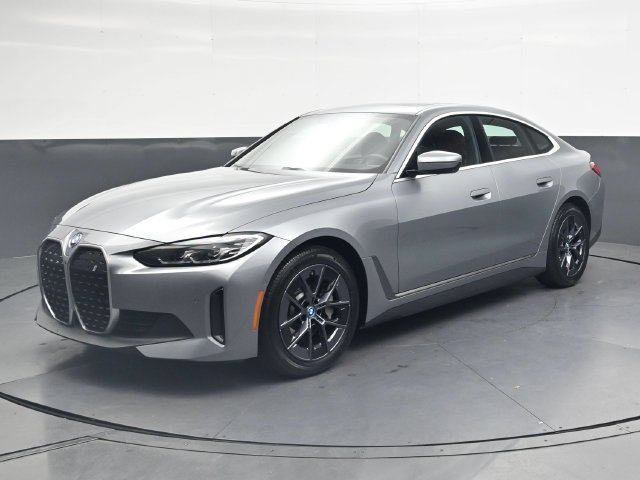Used 2024 BMW i4 eDrive35 w/ Premium Package RWD image 10