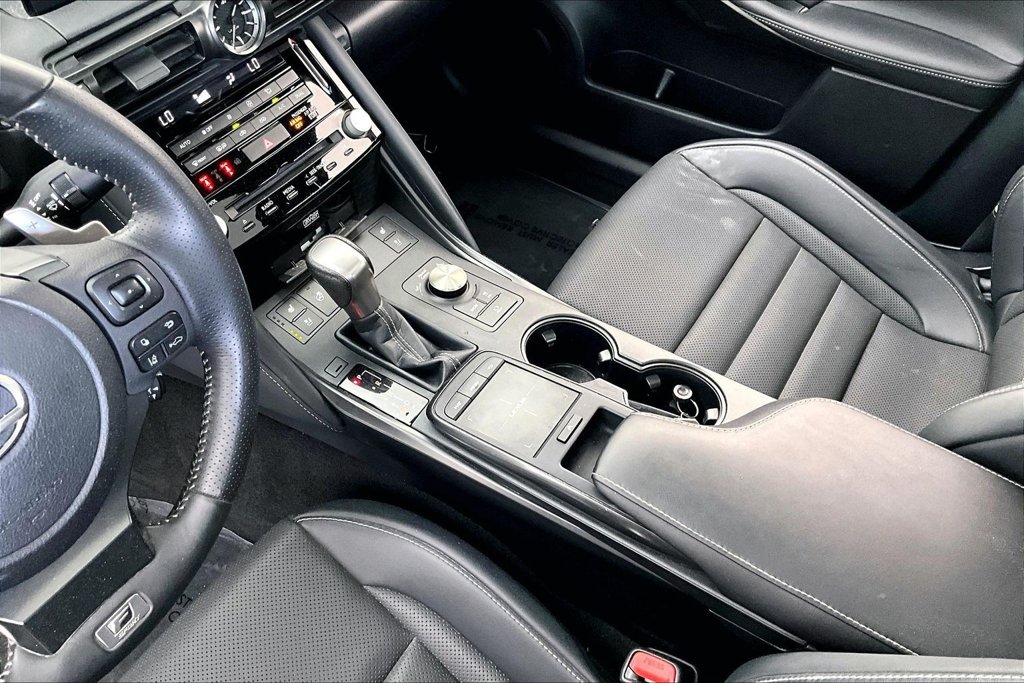 Used 2025 Lexus IS 500 w/ Accessory Package 2 RWD image 17