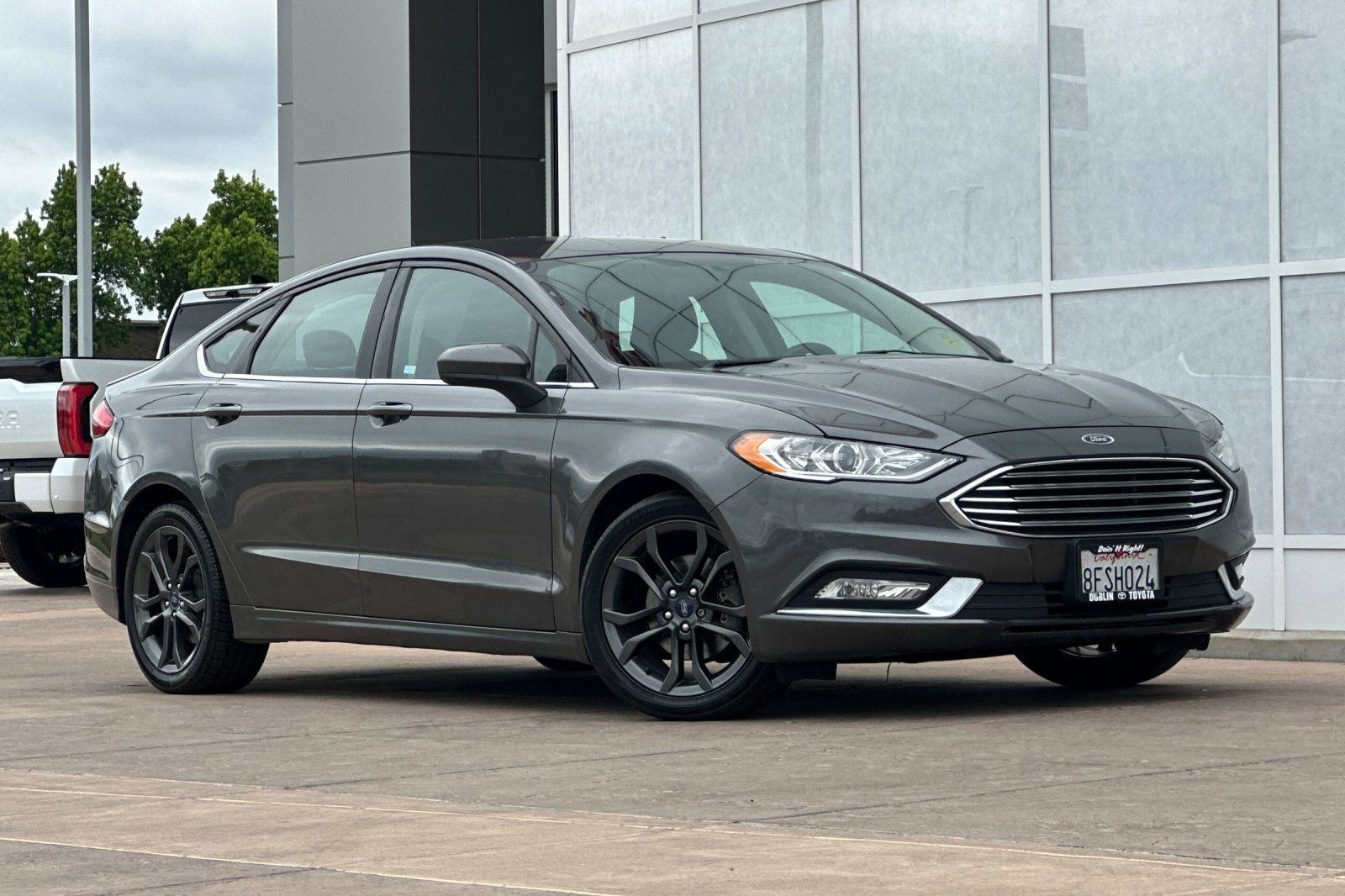 Used 2018 Ford Fusion S w/ Equipment Group 101A FWD image 2