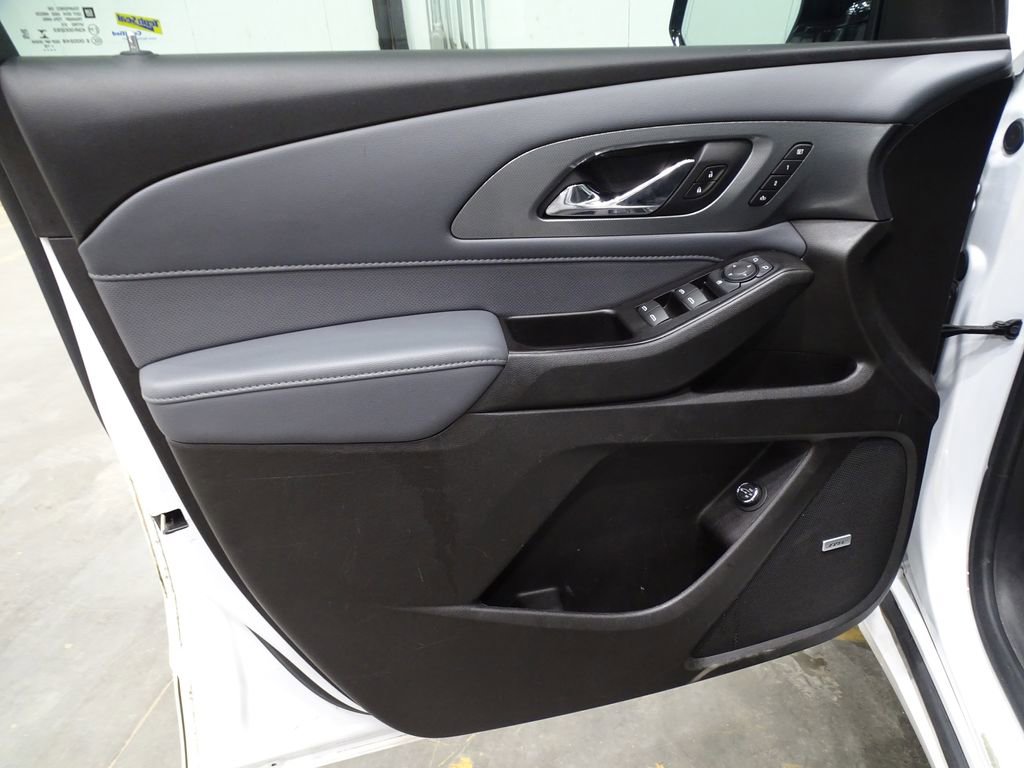 Used 2020 Chevrolet Traverse Premier image 23