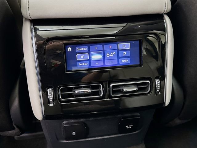 Used 2025 Lincoln Aviator Reserve w/ Equipment Group 201A image 27
