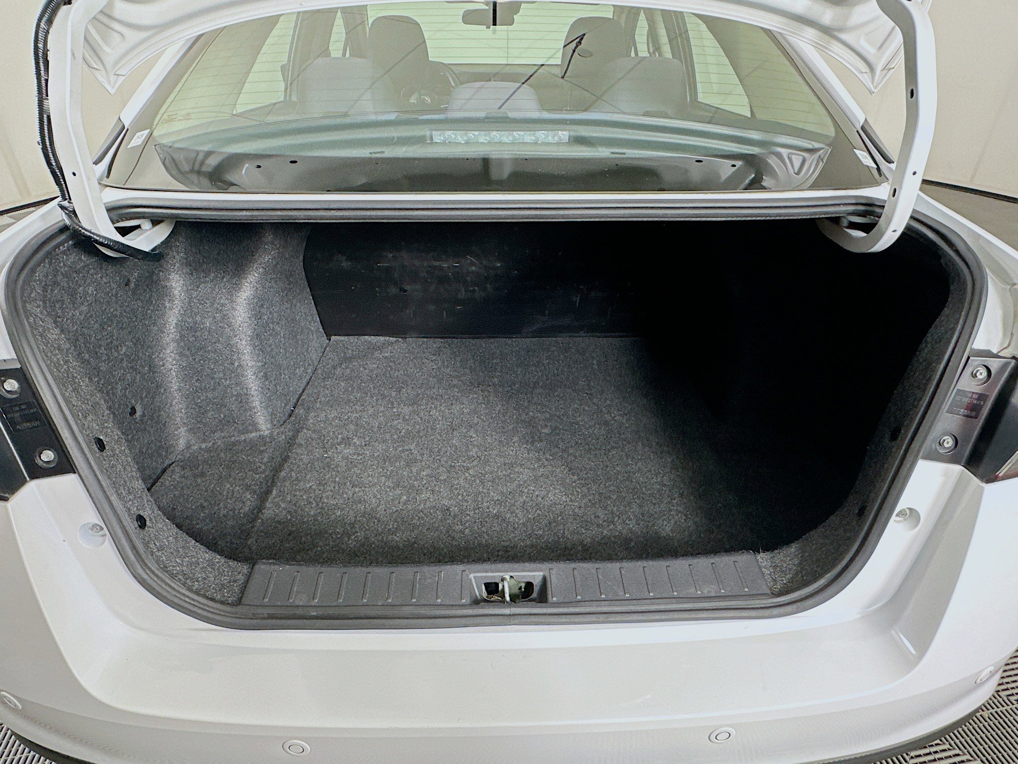 Used 2021 Nissan Versa S image 26