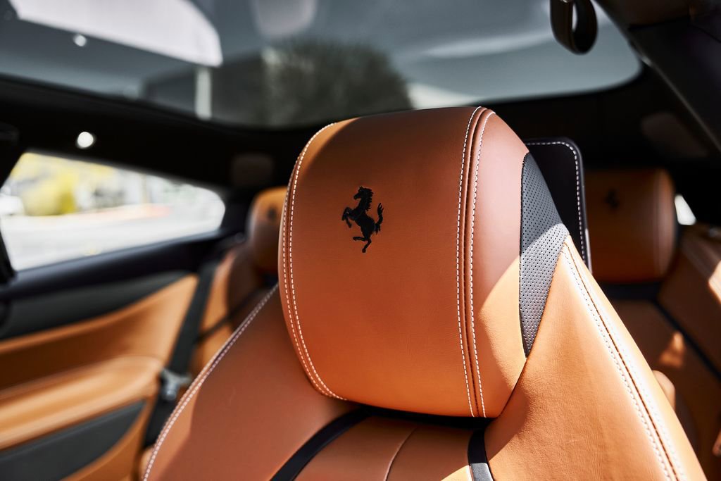 Used 2018 Ferrari GTC4Lusso image 49