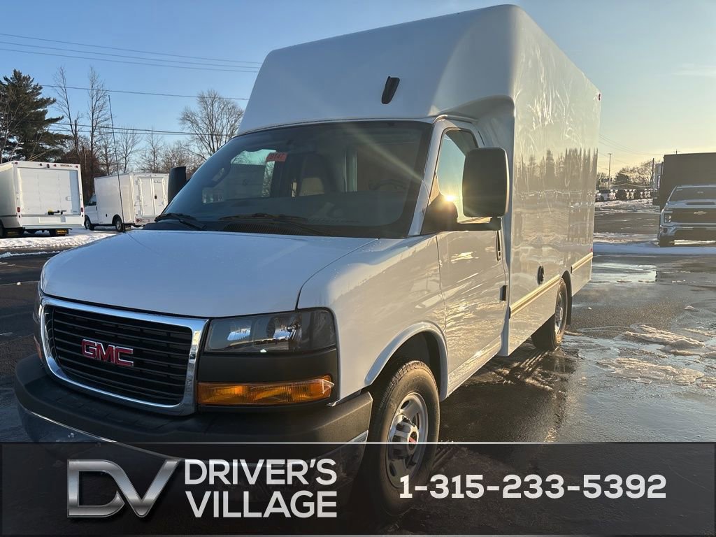 New 2025 GMC Savana 3500 w/ Power Convenience Package