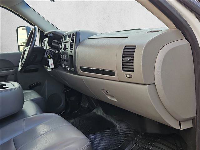 Used 2014 Chevrolet Silverado 3500 W/T RWD image 16