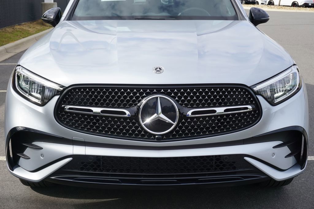Certified 2025 Mercedes-Benz GLC 300 GLC 300 image 9