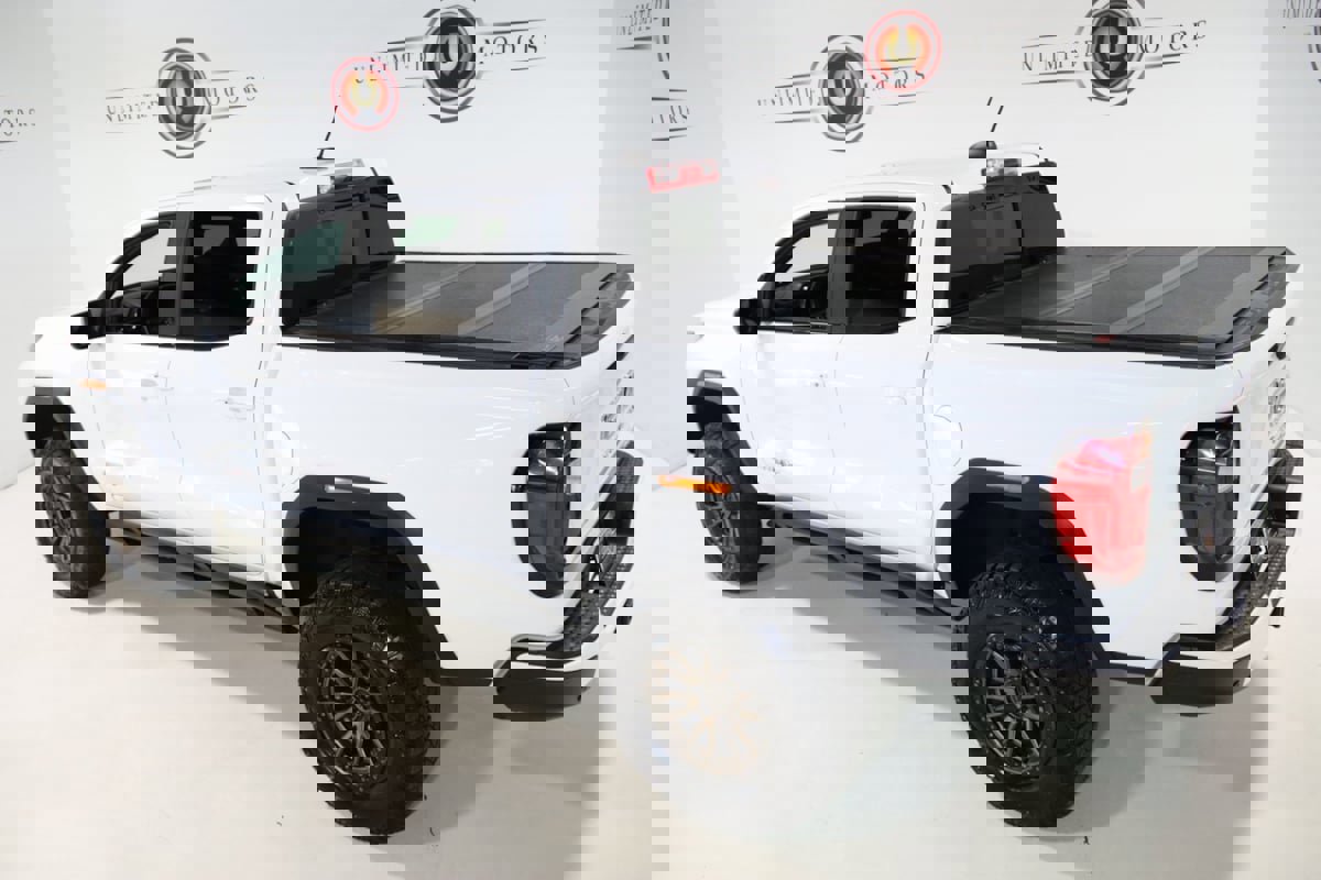 Used 2023 GMC Canyon AT4X image 11